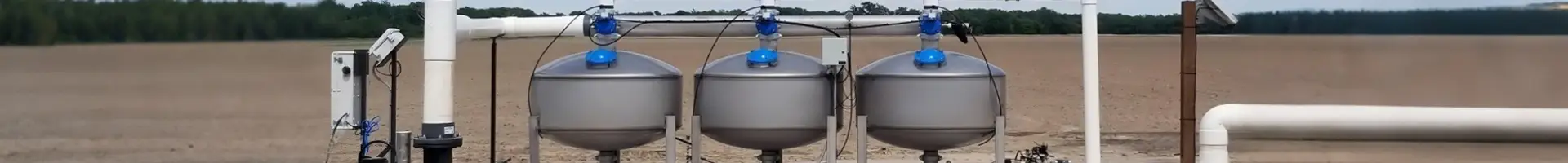 Vários filtros de areia são instalados no gasoduto.